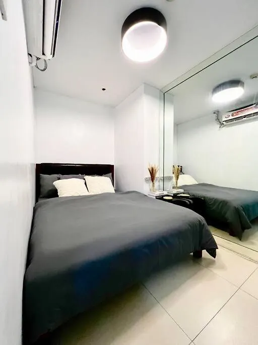 Apartment Suzi Home Bgc With Sauna, Gym, Netflix, Pool & High Speed Internet Manila