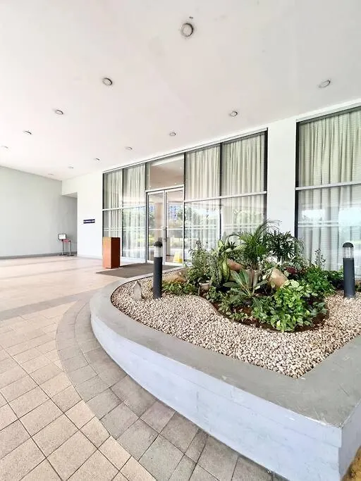 Suzi Home Bgc With Sauna, Gym, Netflix, Pool & High Speed Internet Manila Lägenhet